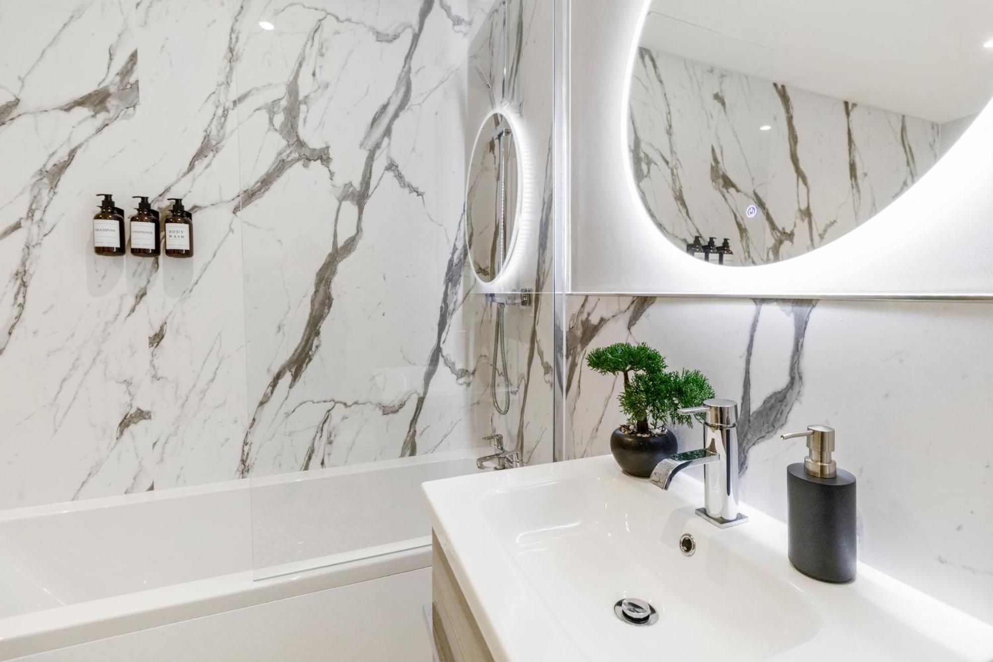 Whiskawaystays - Victoria House - Apartment 4 Worcester Eksteriør bilde